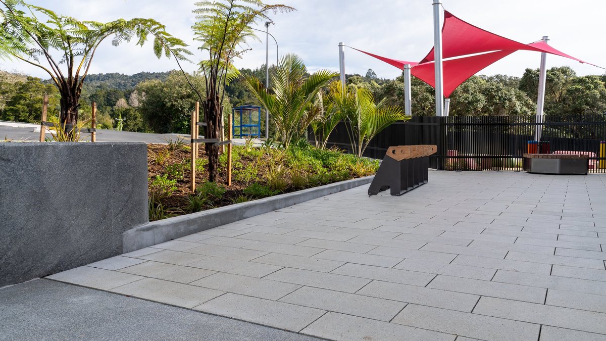 Large-format paving, native planting and shade sails at Tira Ora, Whangārei Hospital