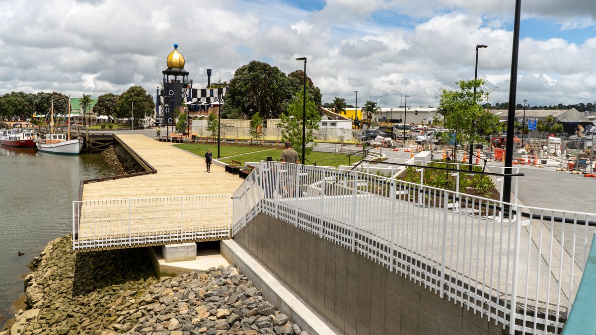 Finished boardwalk along the Hātea River at Pūtahi Park, Whangārei